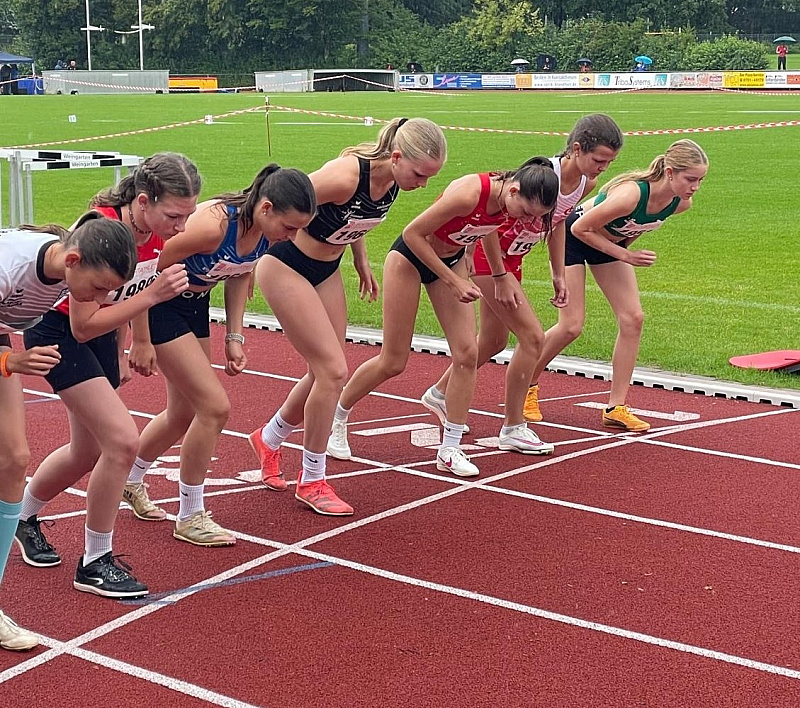 Nina-Start-800m