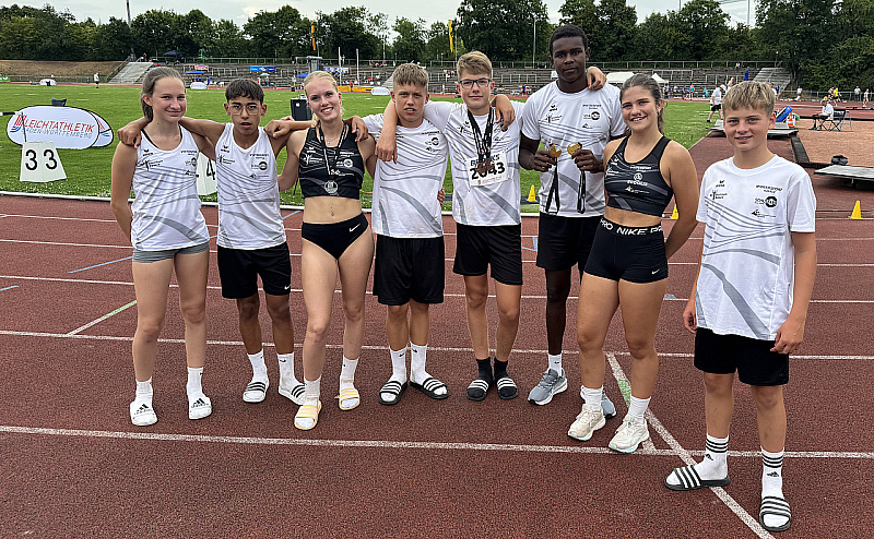Lea-Paul-Nina-Arthur-Tom-Clesio-Miriam-Noah