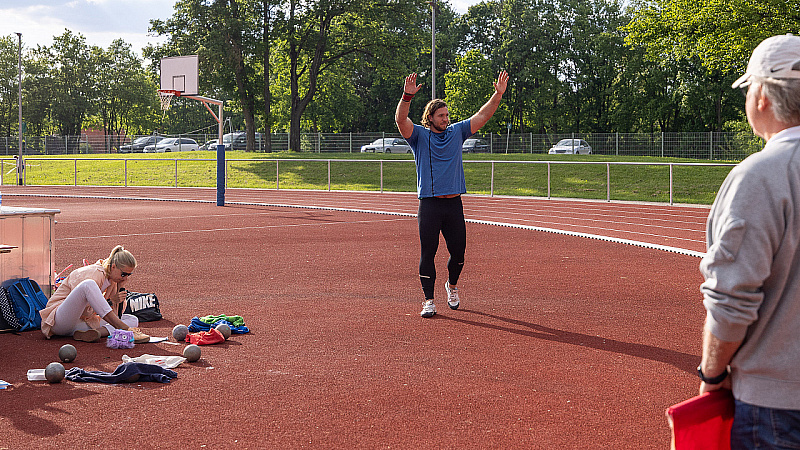 20240509-180929-R5D 9955