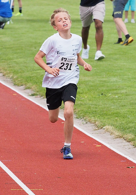 Louis-800m-kurzVorZiel-Kopie_P7149853