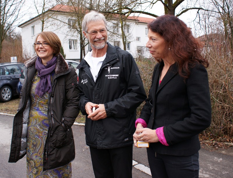 Einweihung_Treff_Schild110110