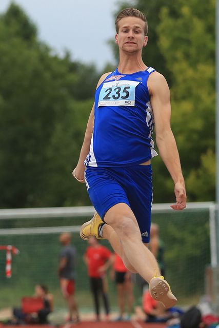996B2826_1.jpg