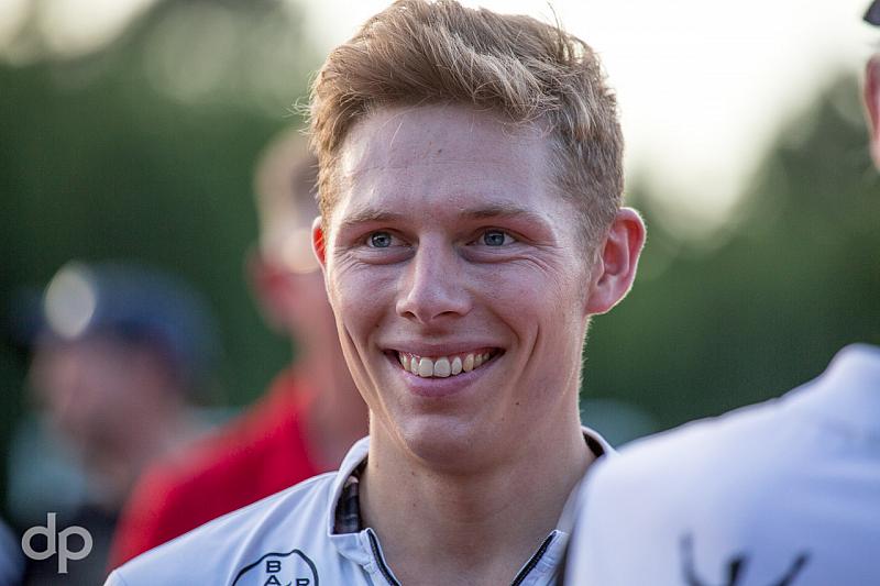 20170729200328 100261