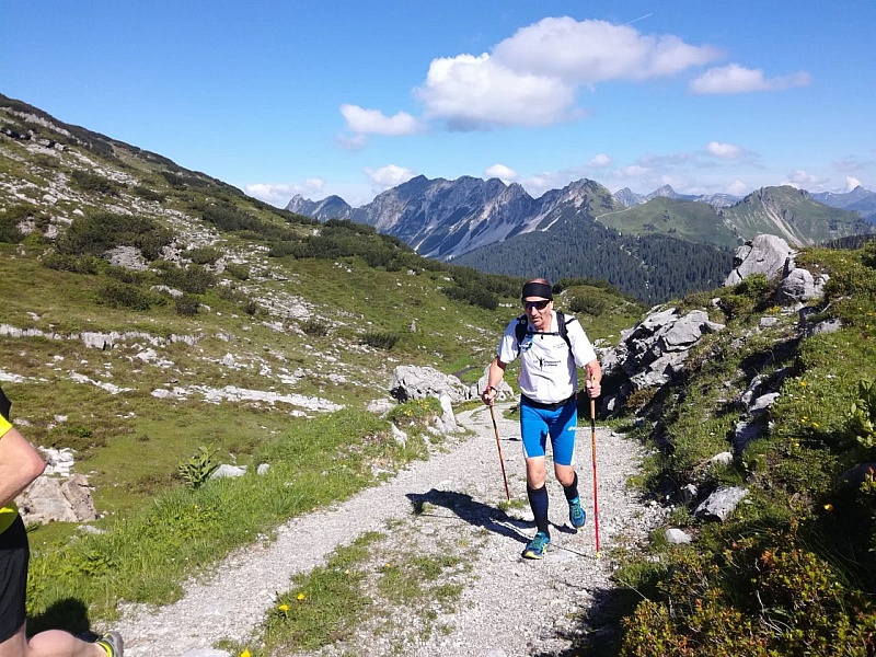 83e5040b-2f90-48b4-bfed-dcf7a95cf32c