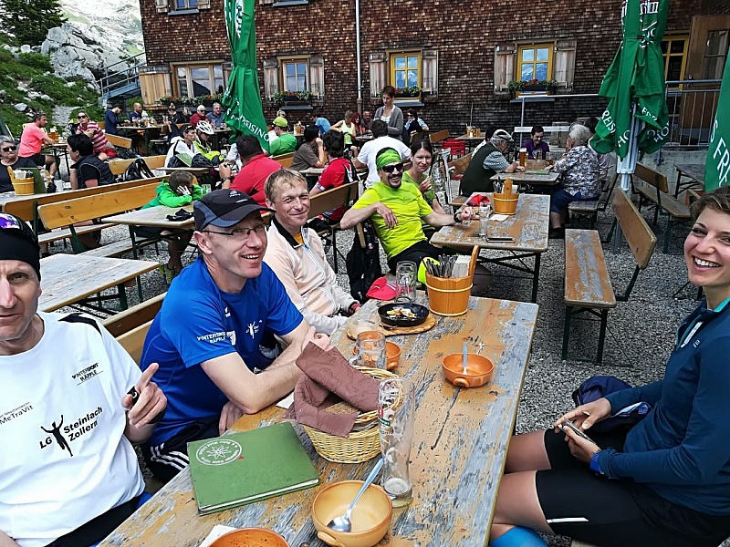 d247f76a-7d33-4187-913a-ac0e9d7f5ee4