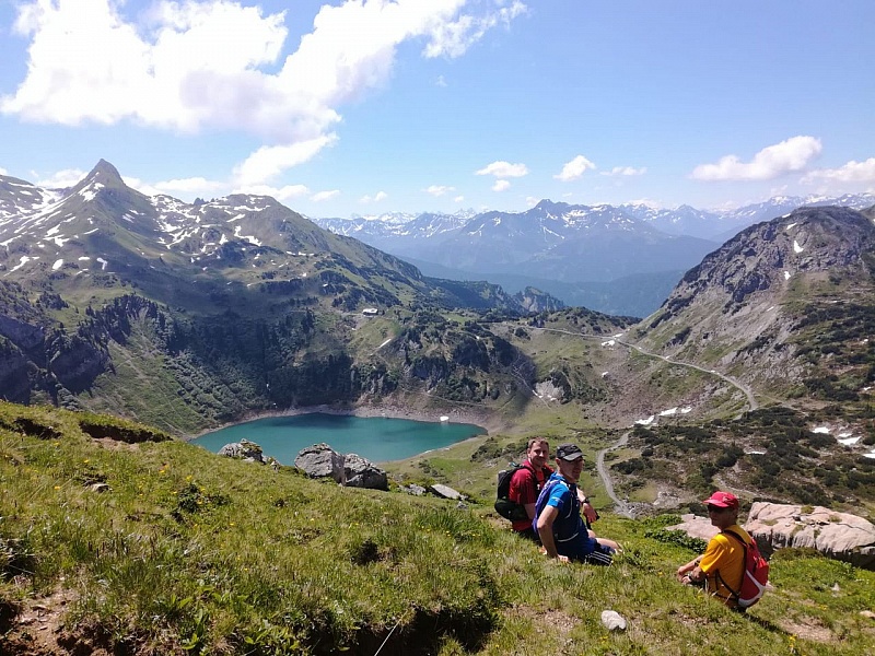 dcc9f5b0-59a2-4b68-892b-479418a5fc66