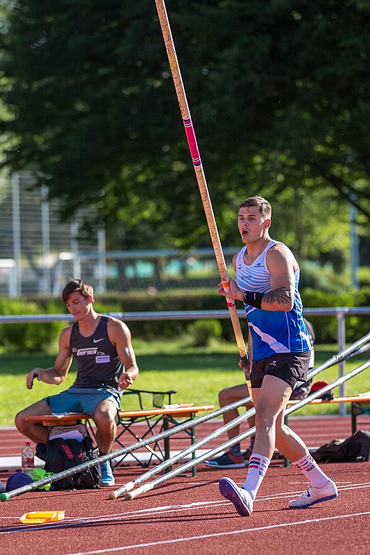 20200704183021 105653