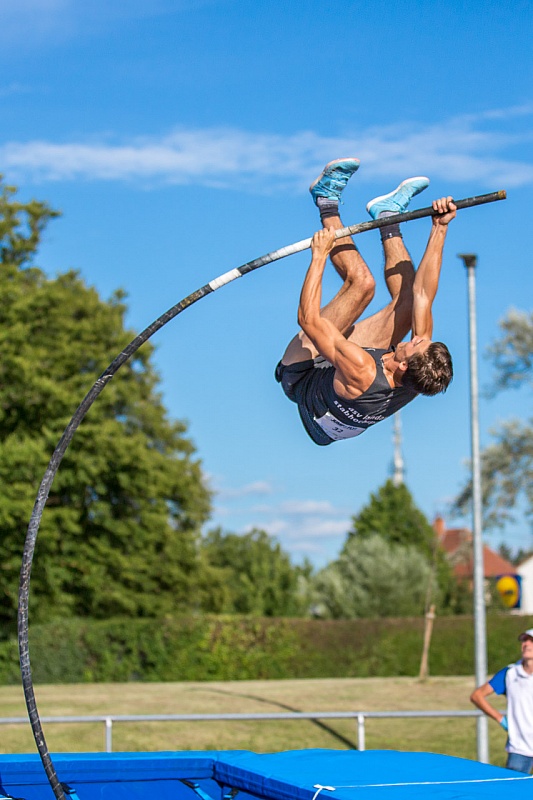 20200704183747 105718