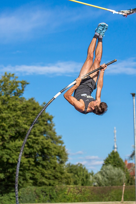 20200704183747 105719