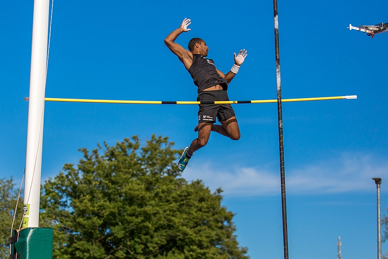 20200704185551 105862