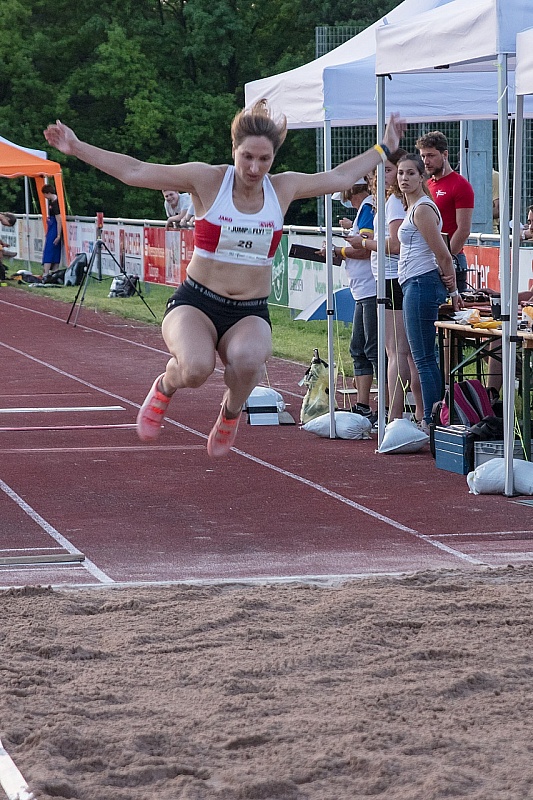 20210611210934 016227