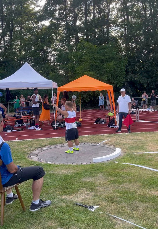 7B828855-DAA1-4B26-933A-62B054B0661E_1_105_c