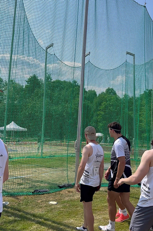 C3CF460A-5460-4CFF-B9F1-E2545B17283E_1_105_c