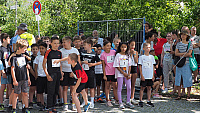 WeitereStaffellaeuferInnenVorIhremEinsatz P6283309